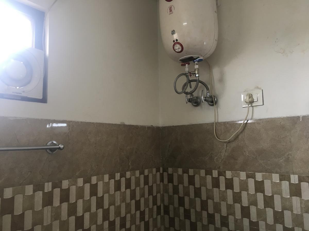 Oyo 12976 Hotel New Fiza Jammu Exterior foto