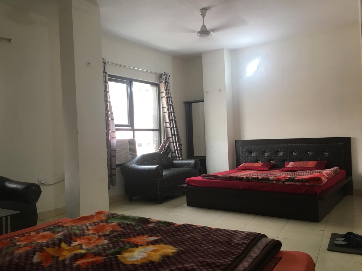 Oyo 12976 Hotel New Fiza Jammu Exterior foto