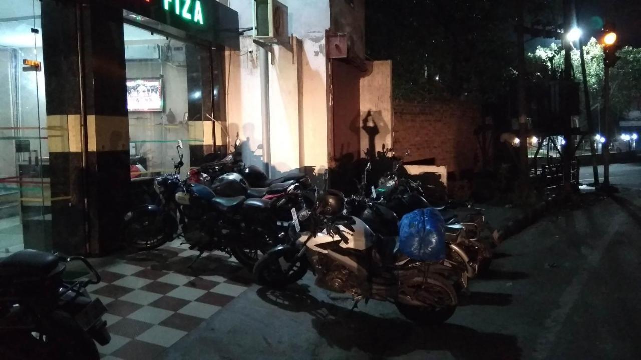 Oyo 12976 Hotel New Fiza Jammu Exterior foto